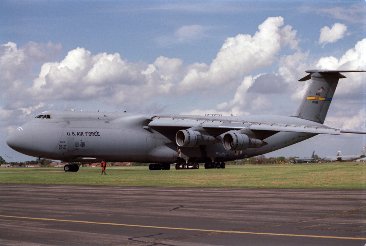 Lockheed C 5 Galaxy - HD Wallpaper 
