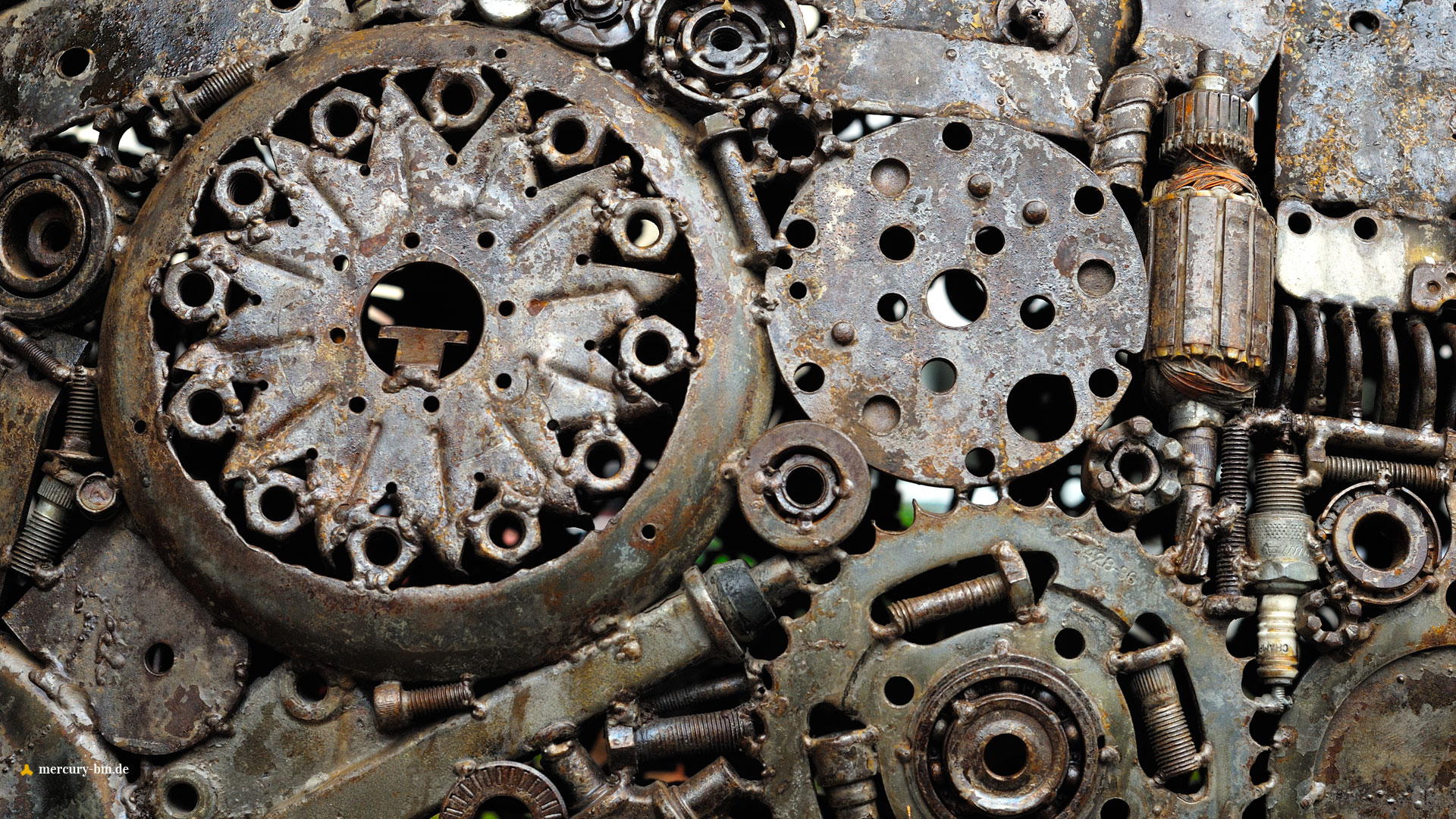 Wallpaper Altmetall Upcycling Art - Metal Scrap - HD Wallpaper 