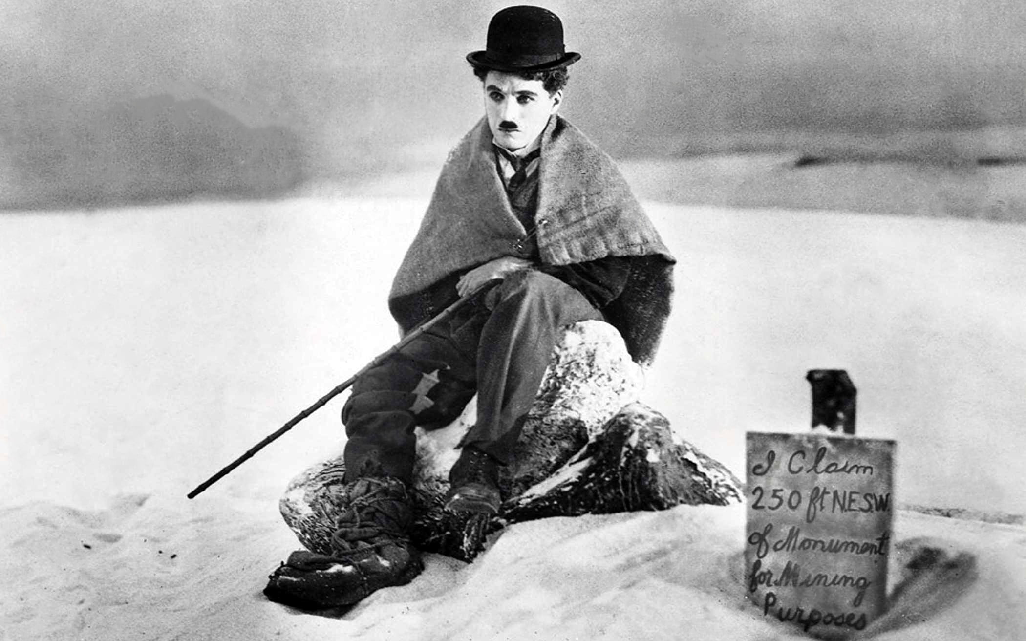 Charlie Chaplin Wallpaper Smile - HD Wallpaper 