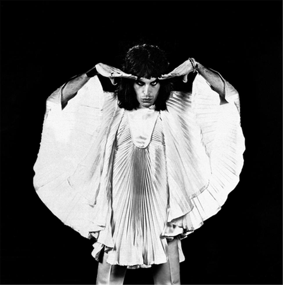 Freddie Mercury, Queen - Freddie Mercury Zandra Rhodes - HD Wallpaper 