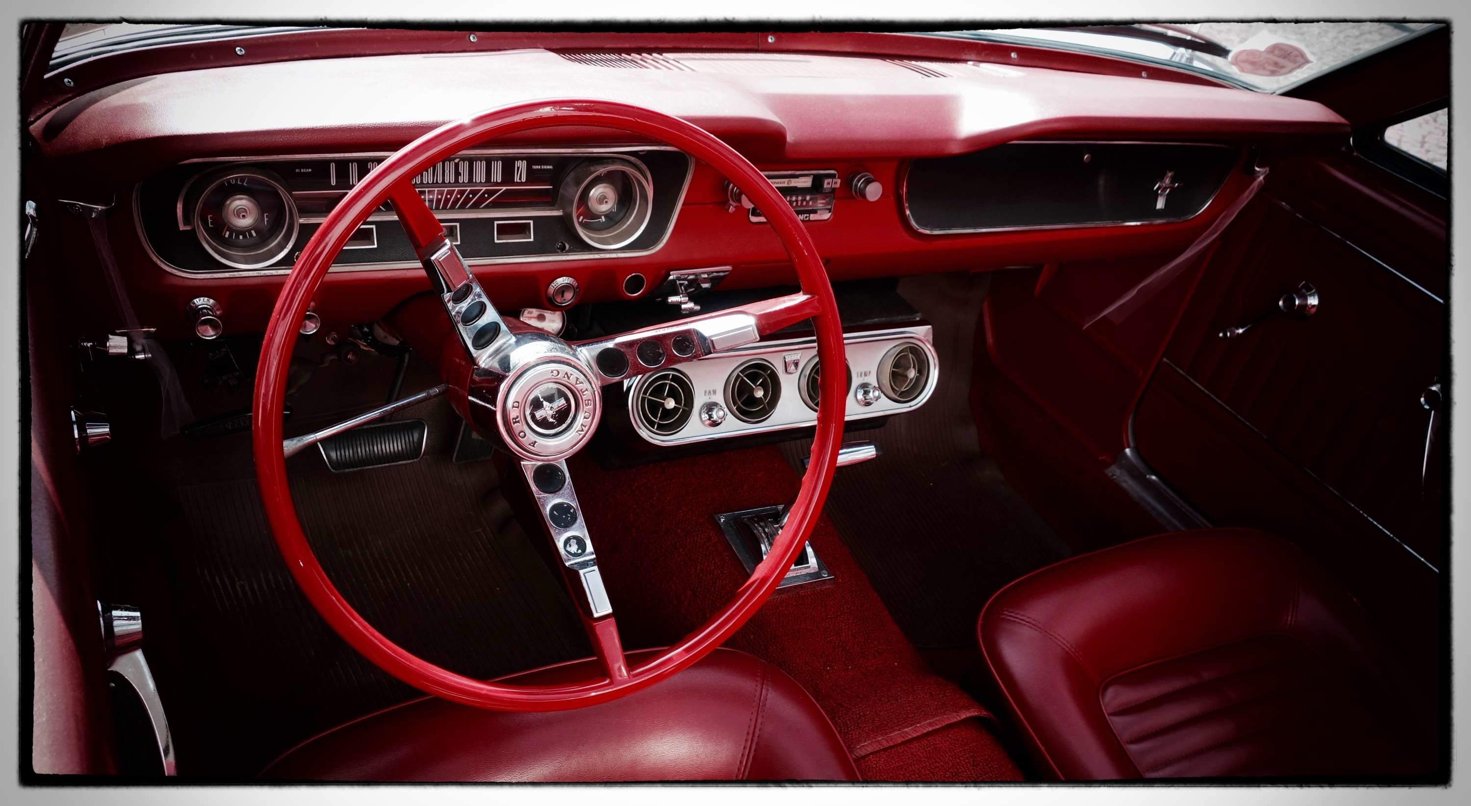 3000x1644, Antique Car, Car, Classic, Classic Car, - Steering Wheel - HD Wallpaper 