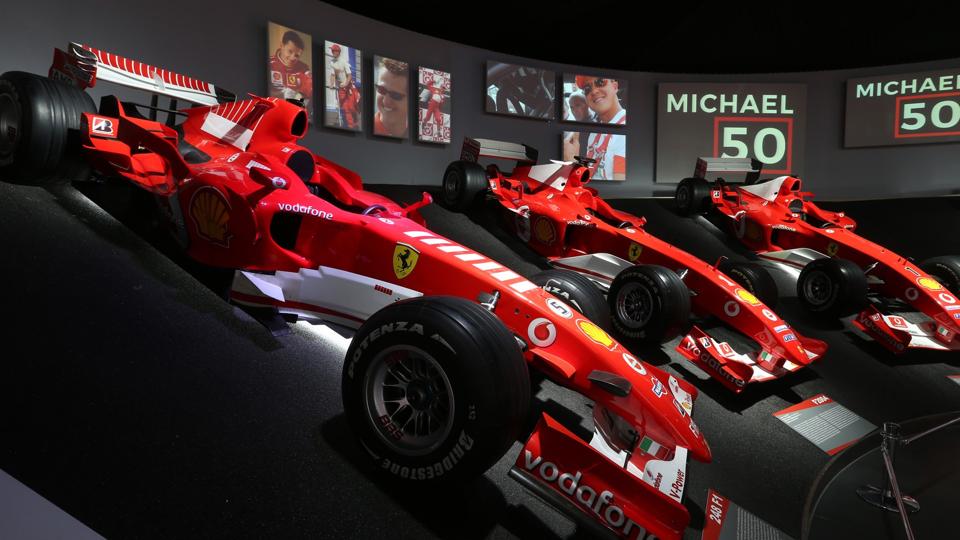 Michael Schumacher Exhibition At The Ferrari Museum - Ferrari S.p.a. - HD Wallpaper 