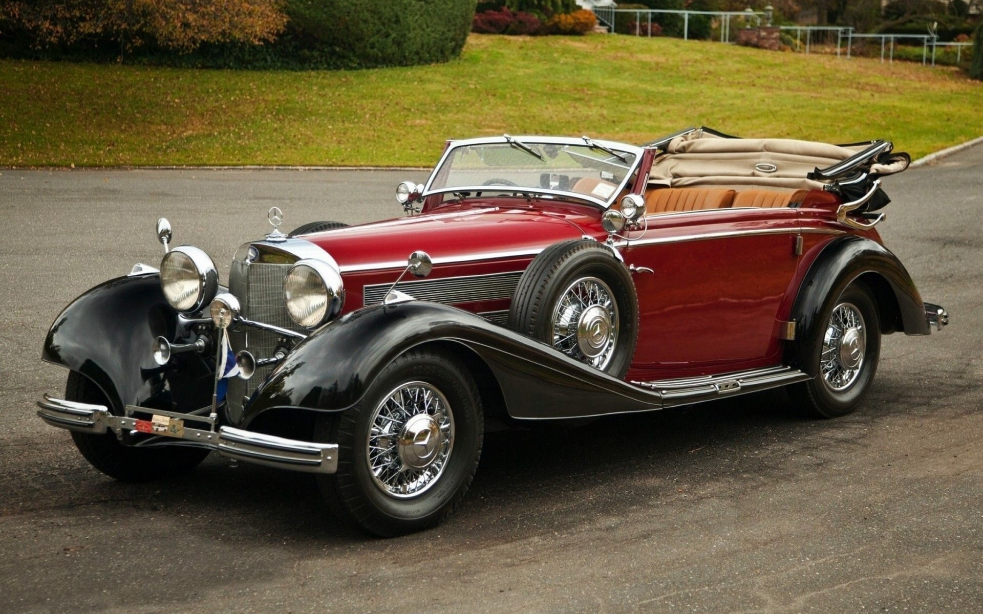 Red Mercedes Vintage - HD Wallpaper 
