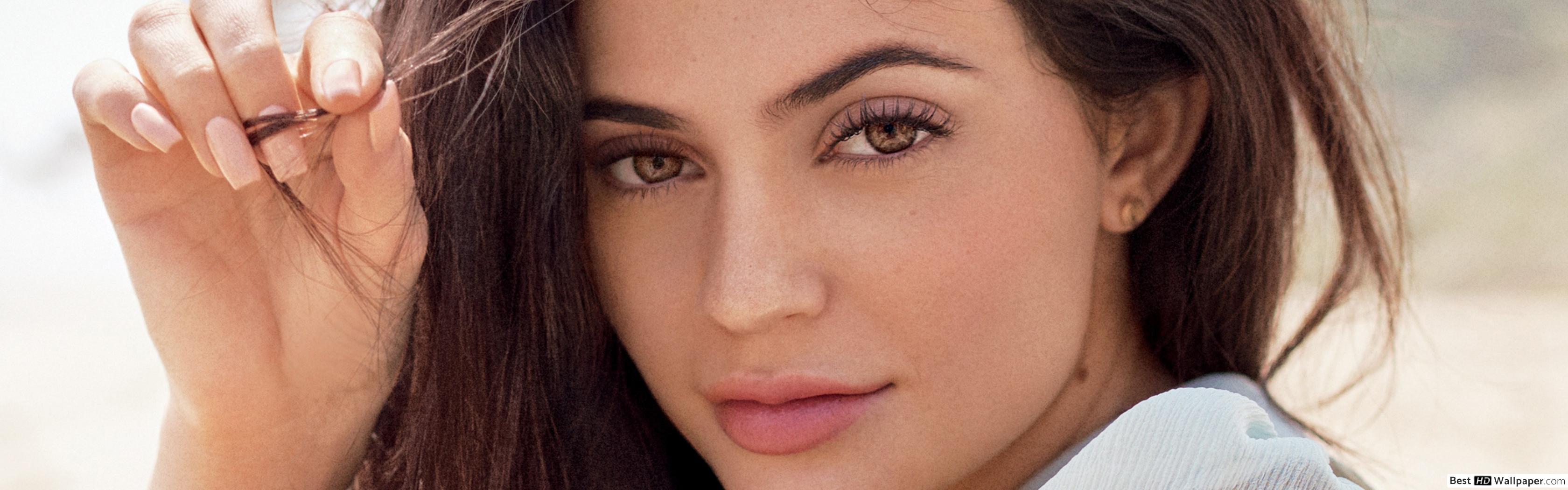 Kylie Jenner Photoshoot 2018 - HD Wallpaper 
