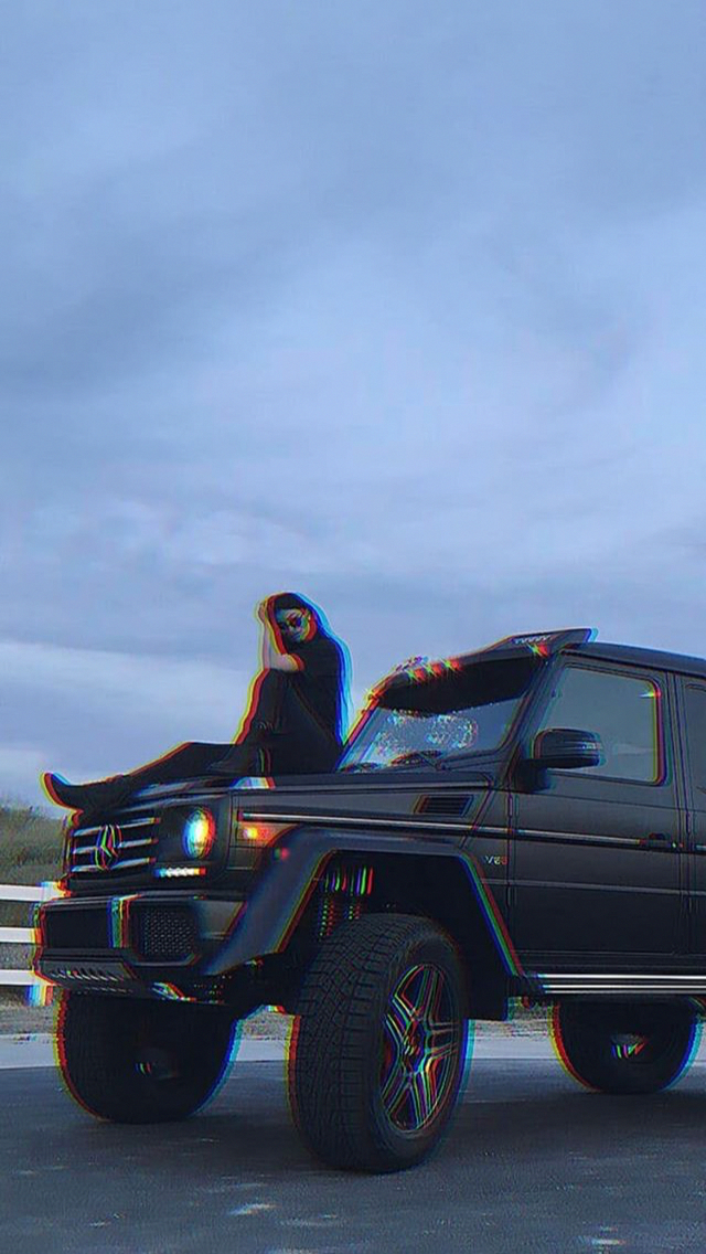 Kylie Jenner Car - HD Wallpaper 