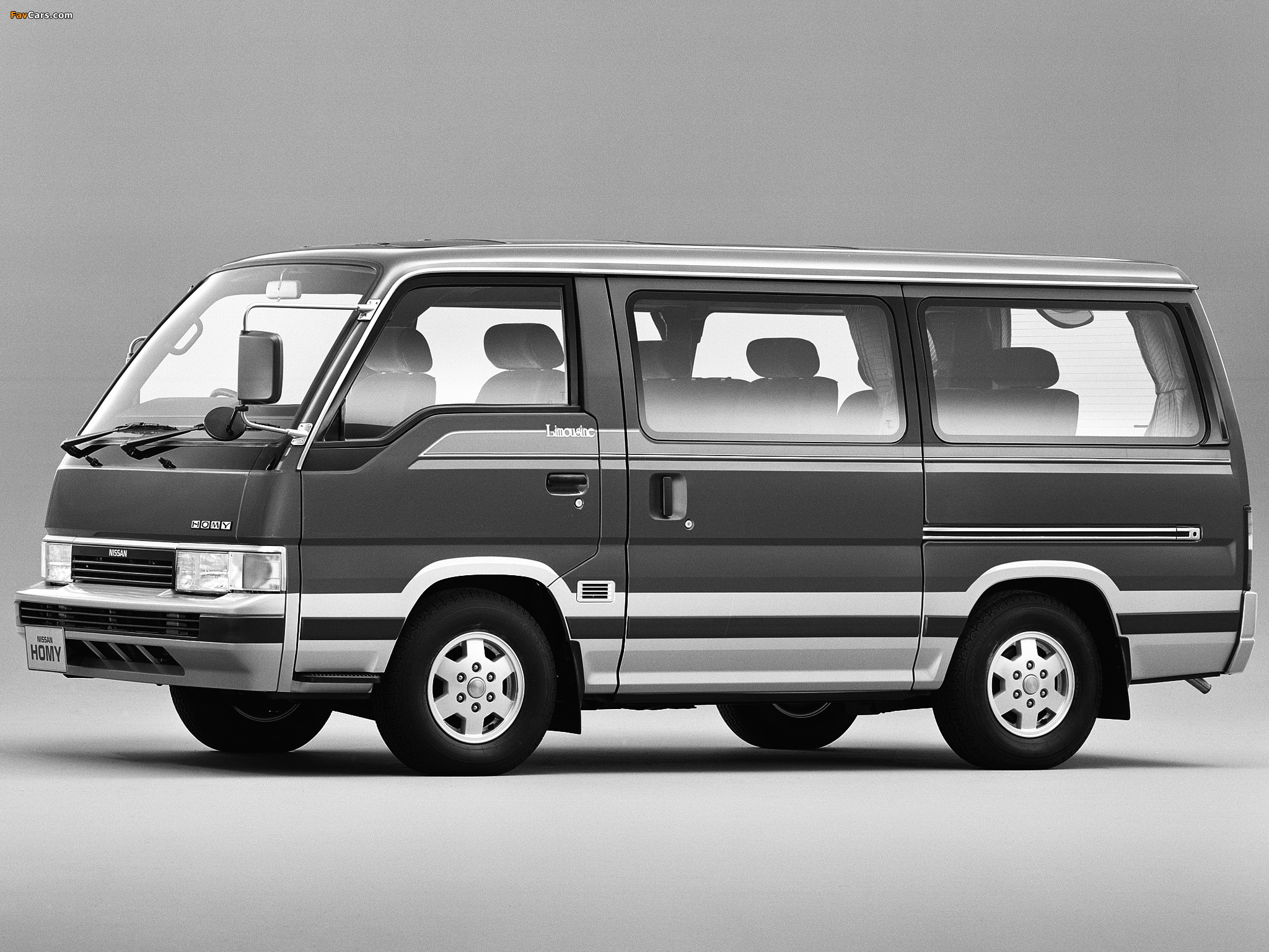 Nissan Homy Abbey Road Limousine 1986 99 Wallpapers - Nissan Homy 1986 1997 - HD Wallpaper 
