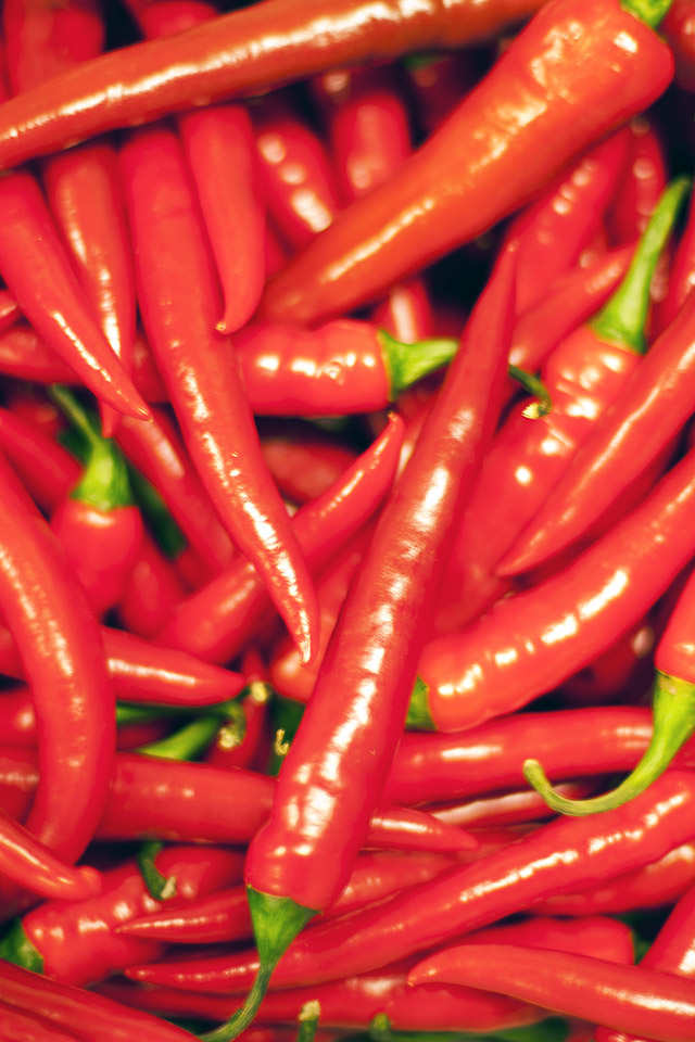 Com Apple Wallpaper Red Hot Chilli Pepper Iphone4 - HD Wallpaper 