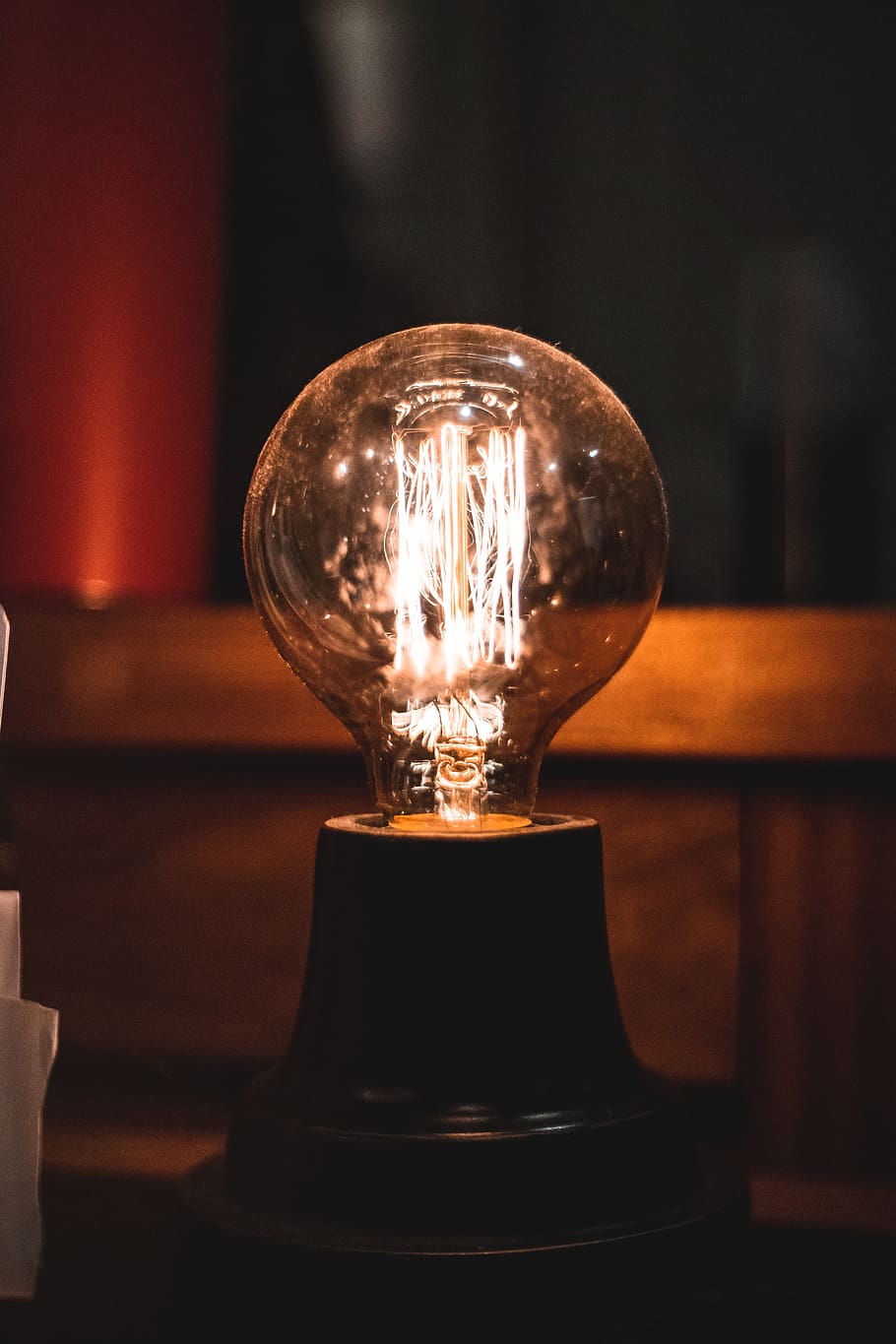 Lights, Lighting, Light Bulb, Idea, Creative, Inspiration, - Darkness - HD Wallpaper 