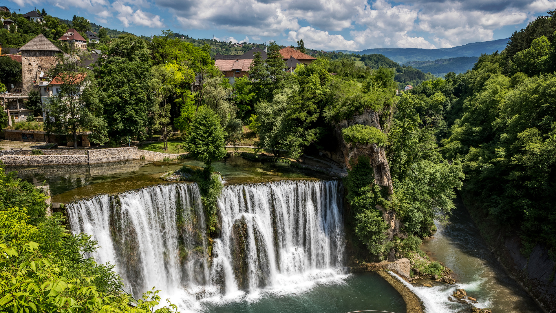 Jajce Waterfall - HD Wallpaper 