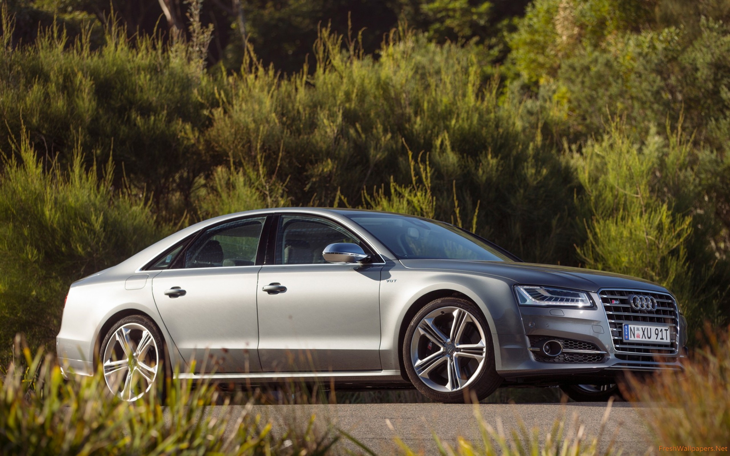 Audi S8 2014 - HD Wallpaper 