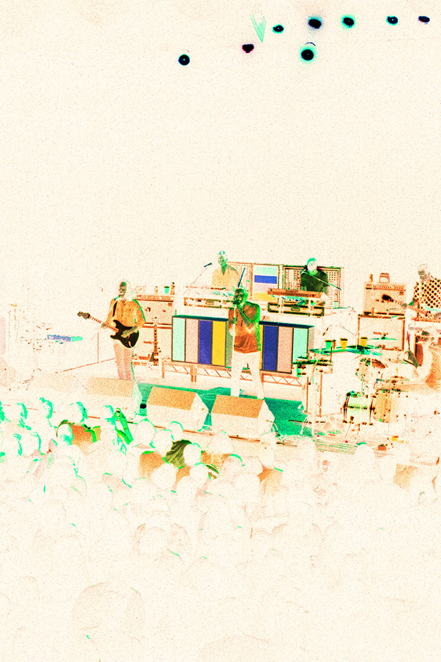 Com Apple Wallpaper Listen Holy Ghost Teenage Iphone4 - Child Art - HD Wallpaper 