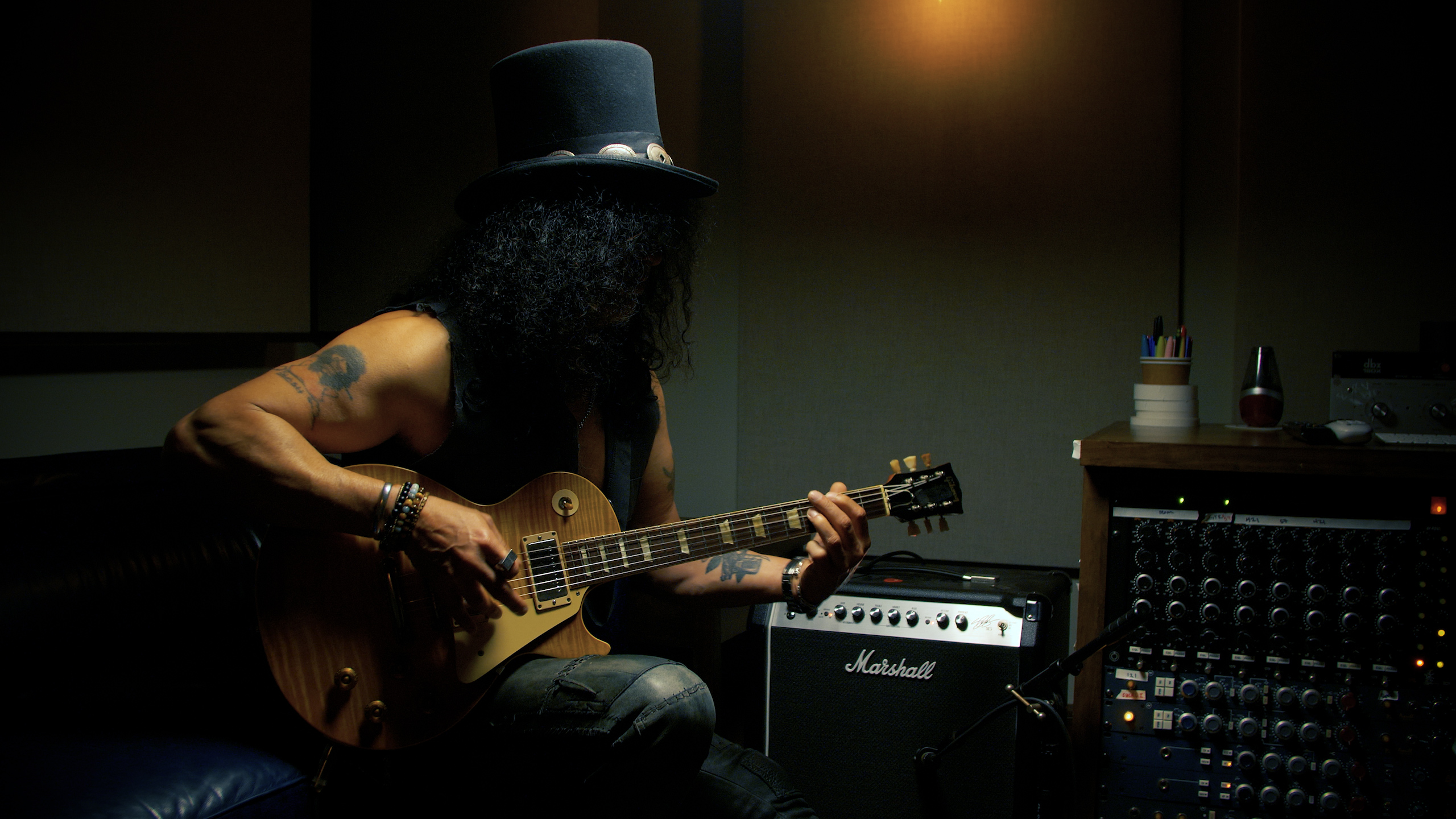 Composer - HD Wallpaper 