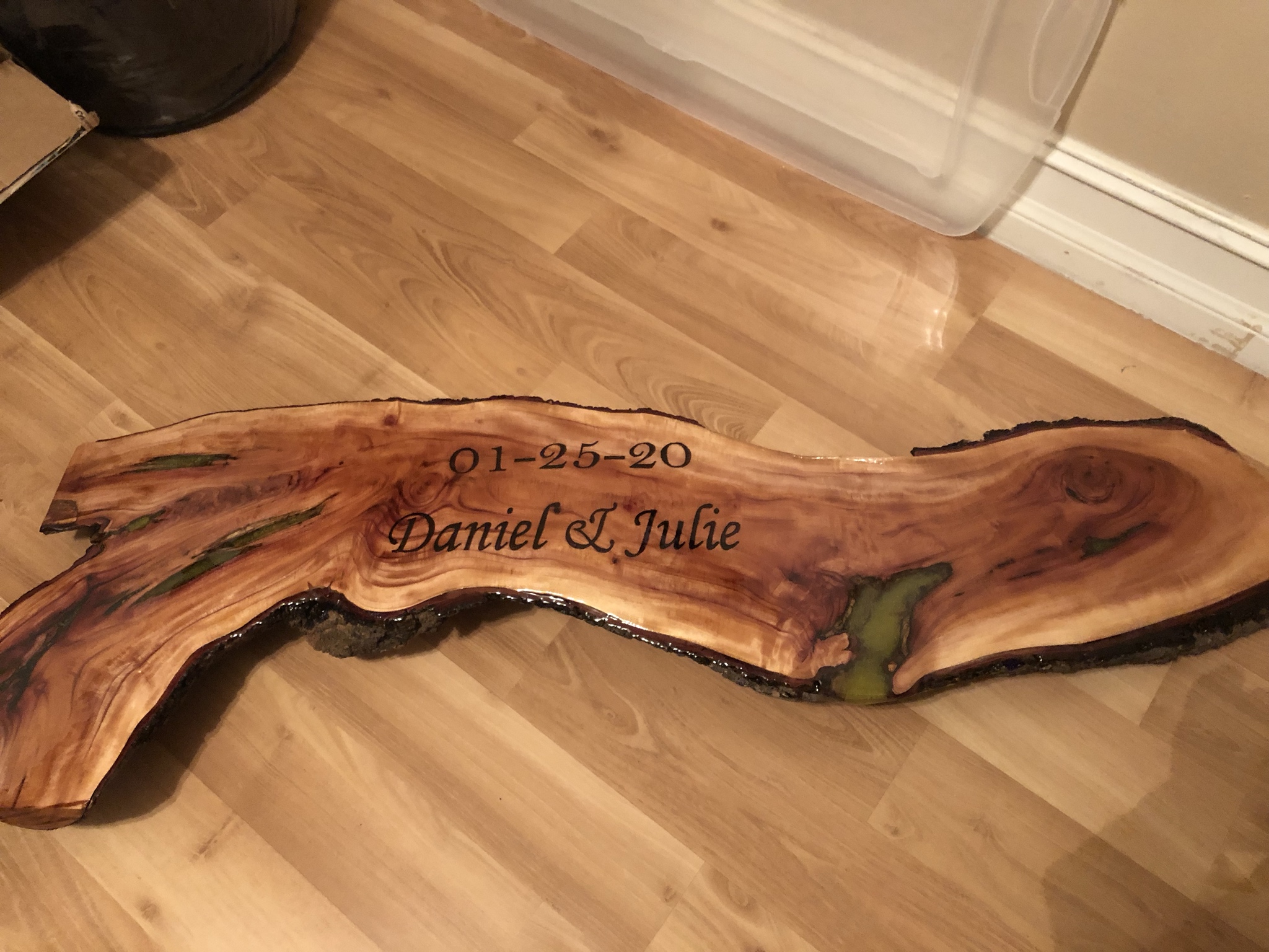 Wood Log Wedding Sign - HD Wallpaper 