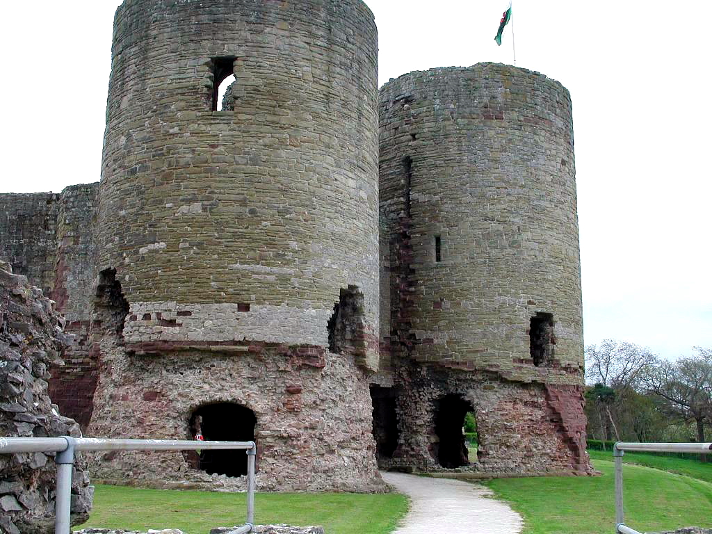 Rhuddlan Castle - HD Wallpaper 