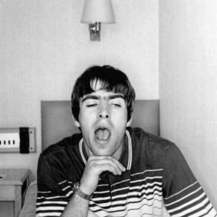 Liam Gallagher Oasis 90s - HD Wallpaper 