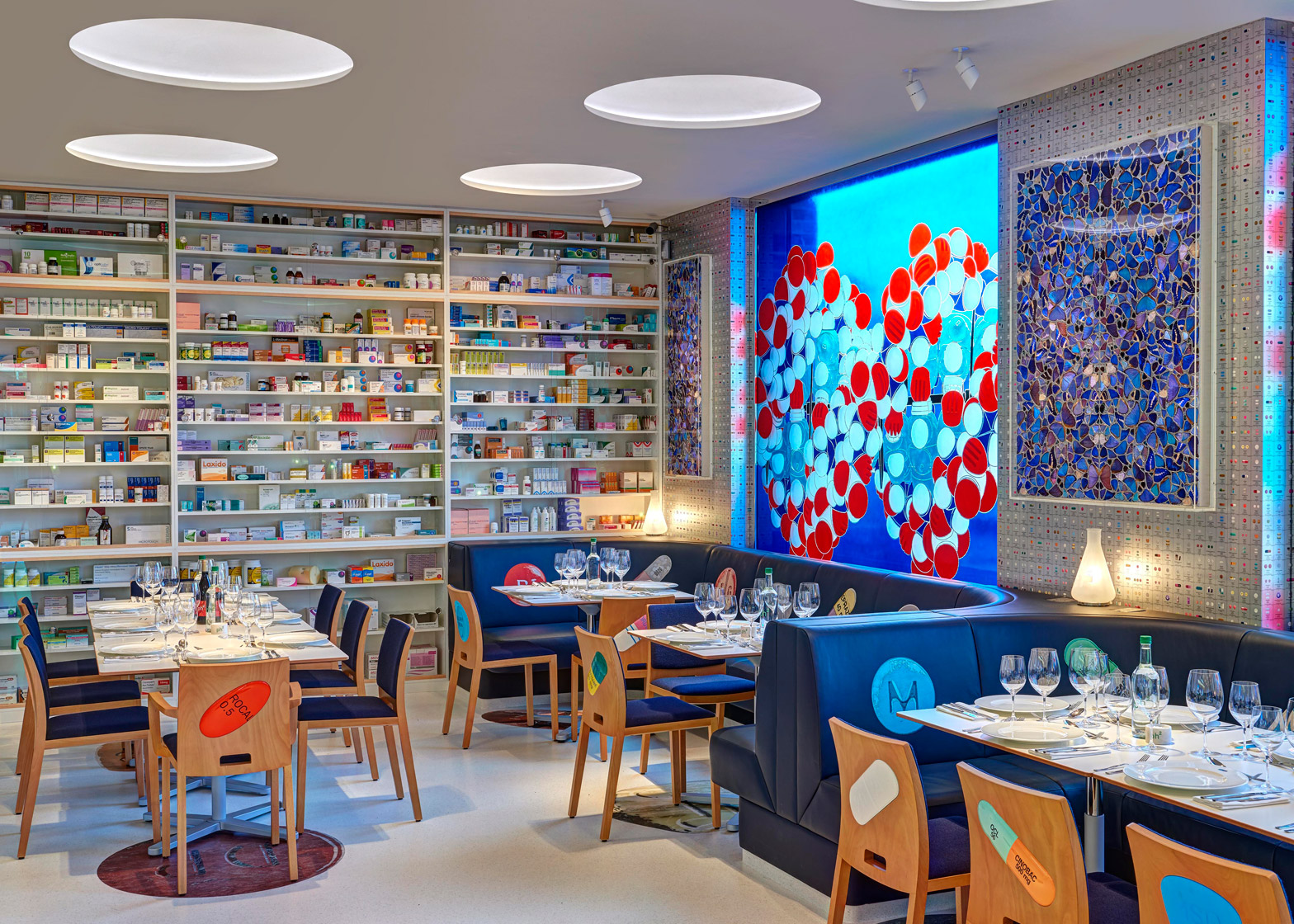 Damien Hirst Pharmacy Restaurant - HD Wallpaper 
