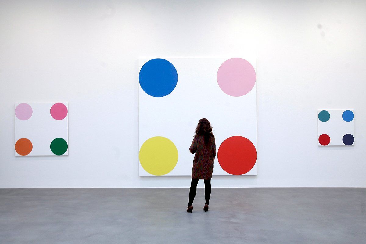 Damien Hirst Dots Gopnik 2ndary - Damien Hirst 4 Dots - HD Wallpaper 