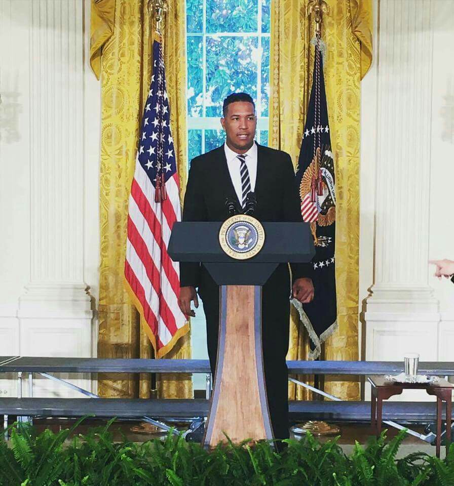 Salvador Perezident Wallpaper Wp2408696 - Casa De Salvador Perez - HD Wallpaper 