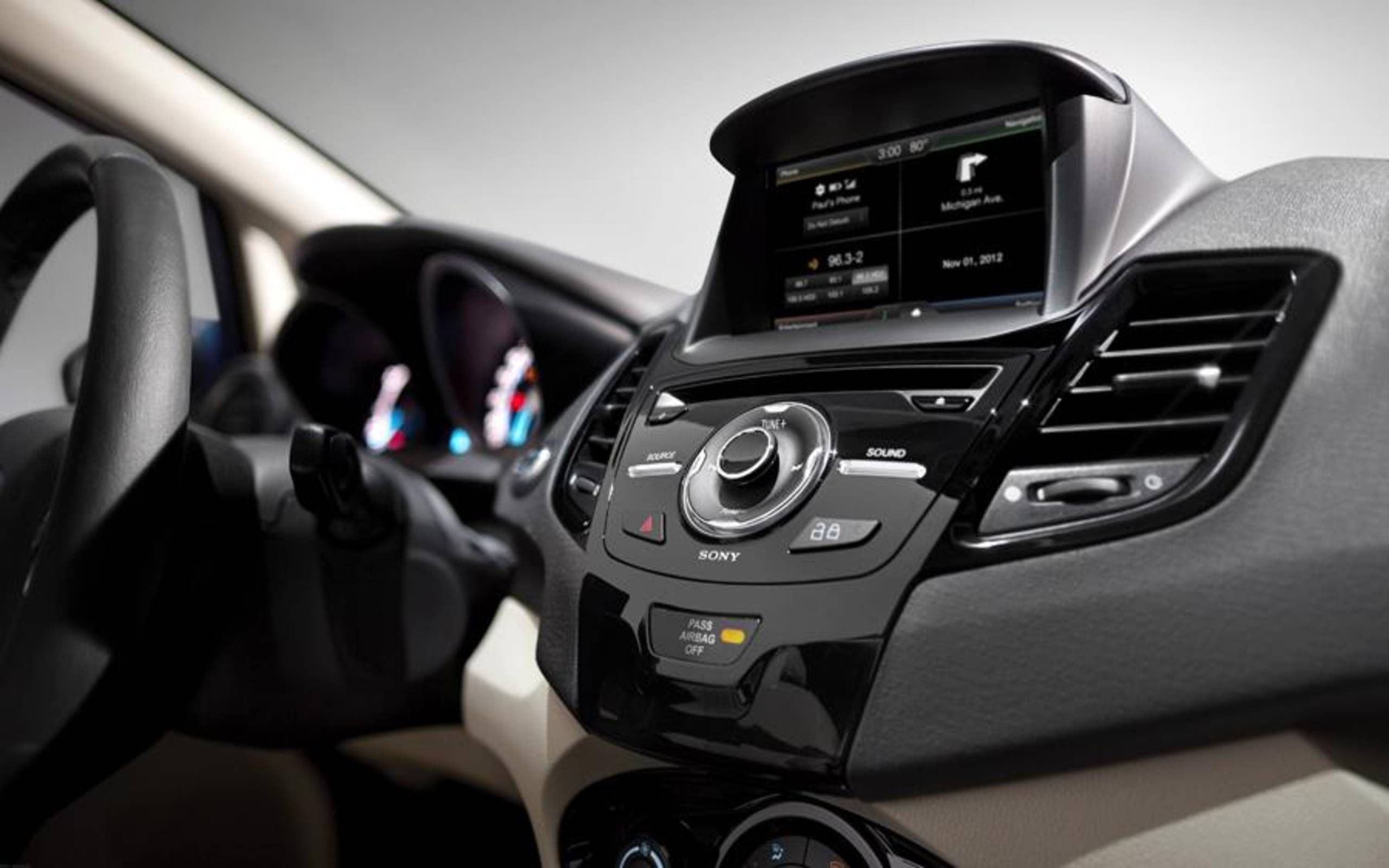 Ford Fiesta Sync 2 - HD Wallpaper 