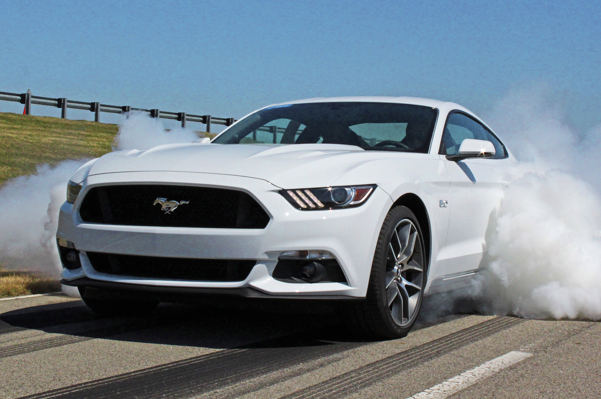 2015 Ford Mustang Gt Hd Wallpapers, Desktop Wallpaper - 10 Speed Gearbox Car - 2048x1360 Wallpaper 2015 Ford Mustang Gt Hd Wallpapers, Desktop Wallpaper - 10 Speed Gearbox Car - 2048x1360 Wallpaper