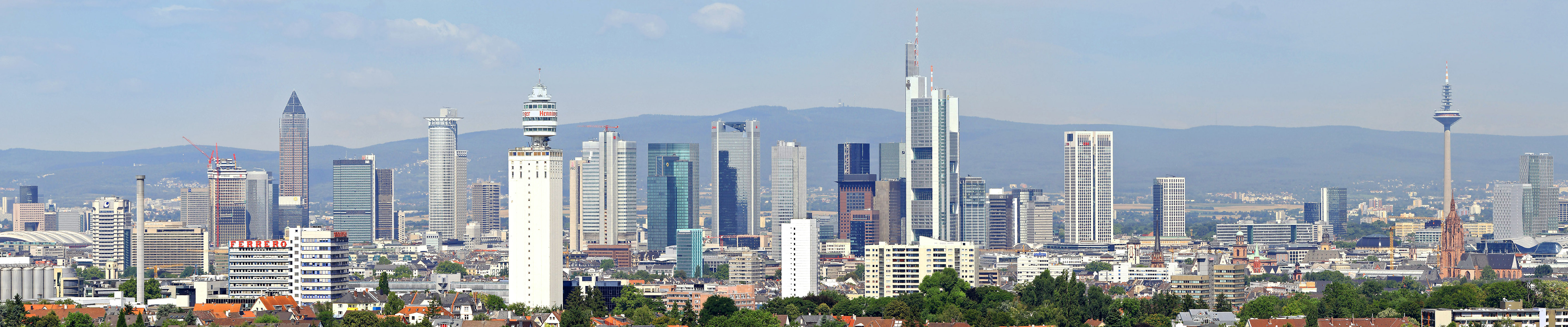 Download Triple Monitor Frankfurt Desktop Background - Frankfurt Am Main - HD Wallpaper 