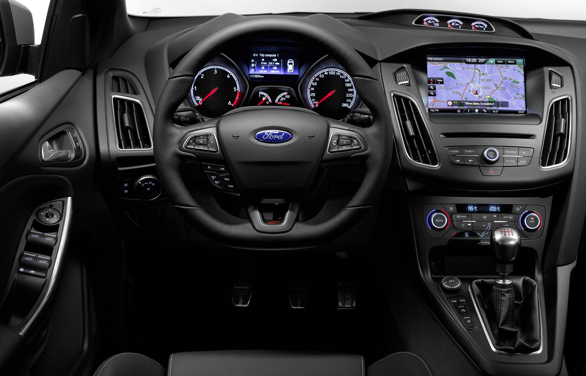 2015 Ford Focus St Wallpapers - 2015 Ford Focus - HD Wallpaper 