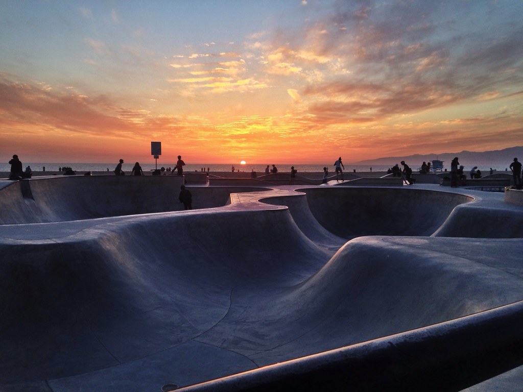 Skateboard Wheel - HD Wallpaper 