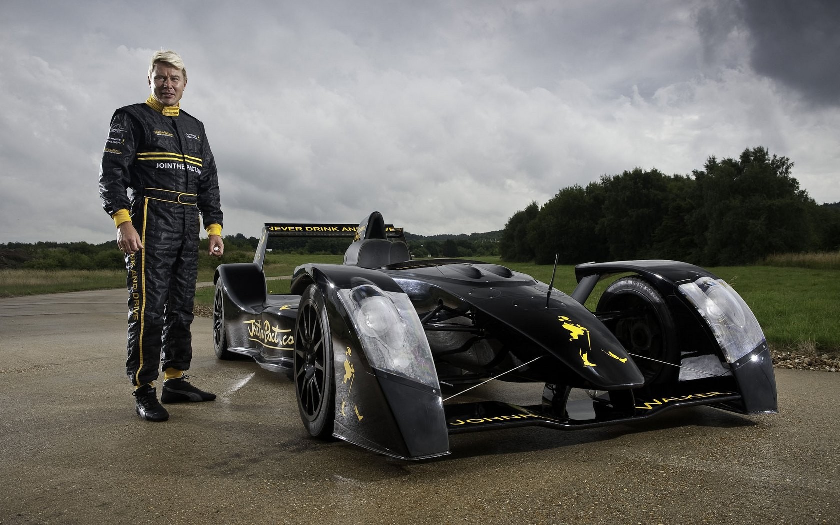 Hombres En Carreras De Autos - HD Wallpaper 