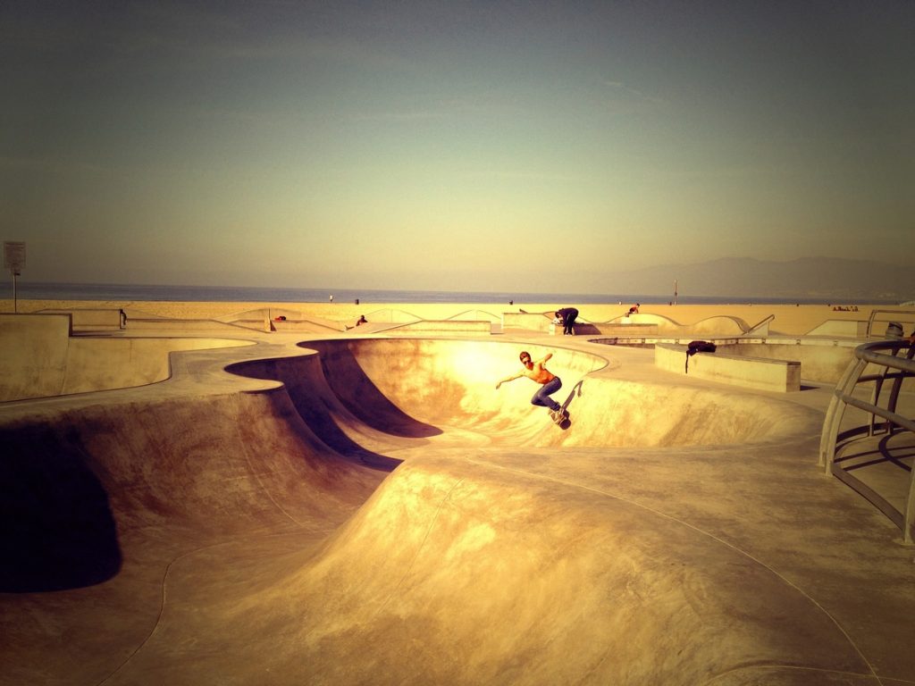 Skateboard Wheel - HD Wallpaper 