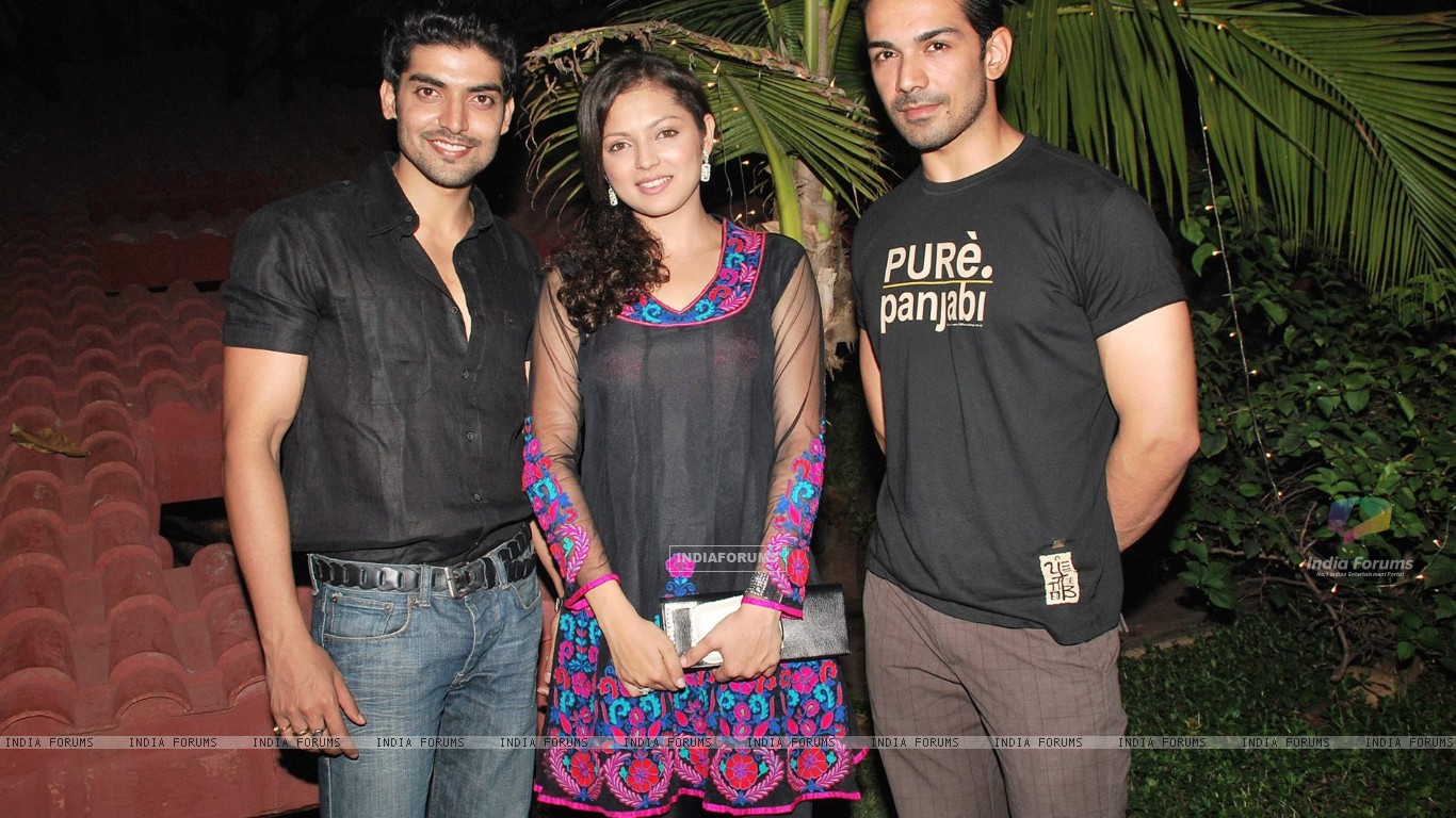 Geet Star One - HD Wallpaper 