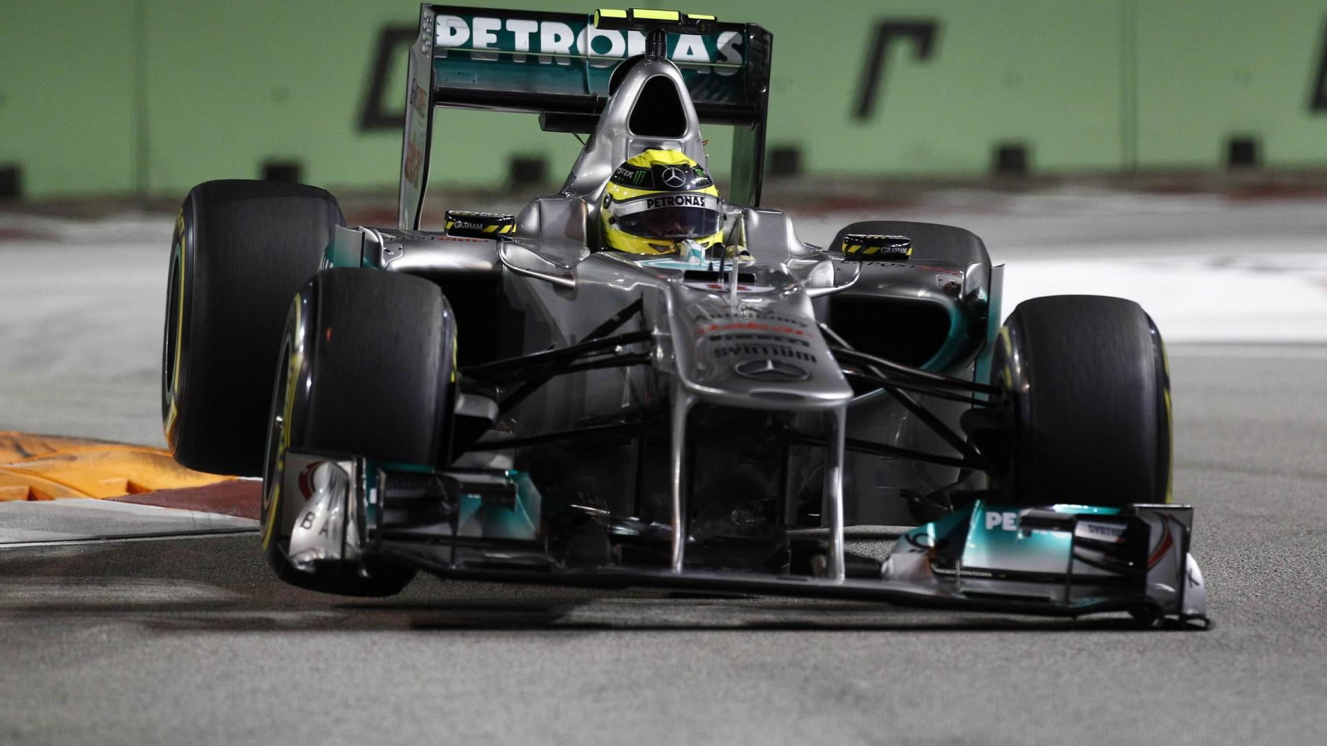 Michael Schumacher Singapore Gp - HD Wallpaper 