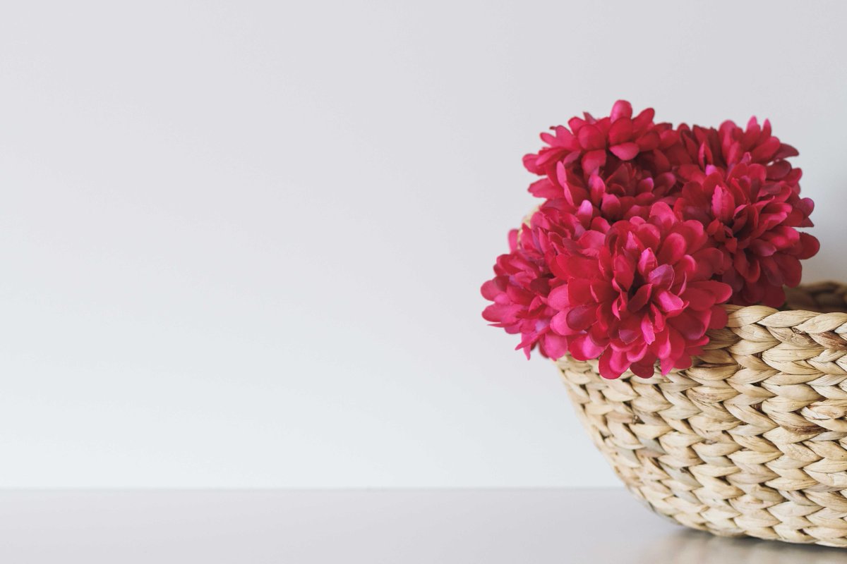 Flower Basket With Background - HD Wallpaper 