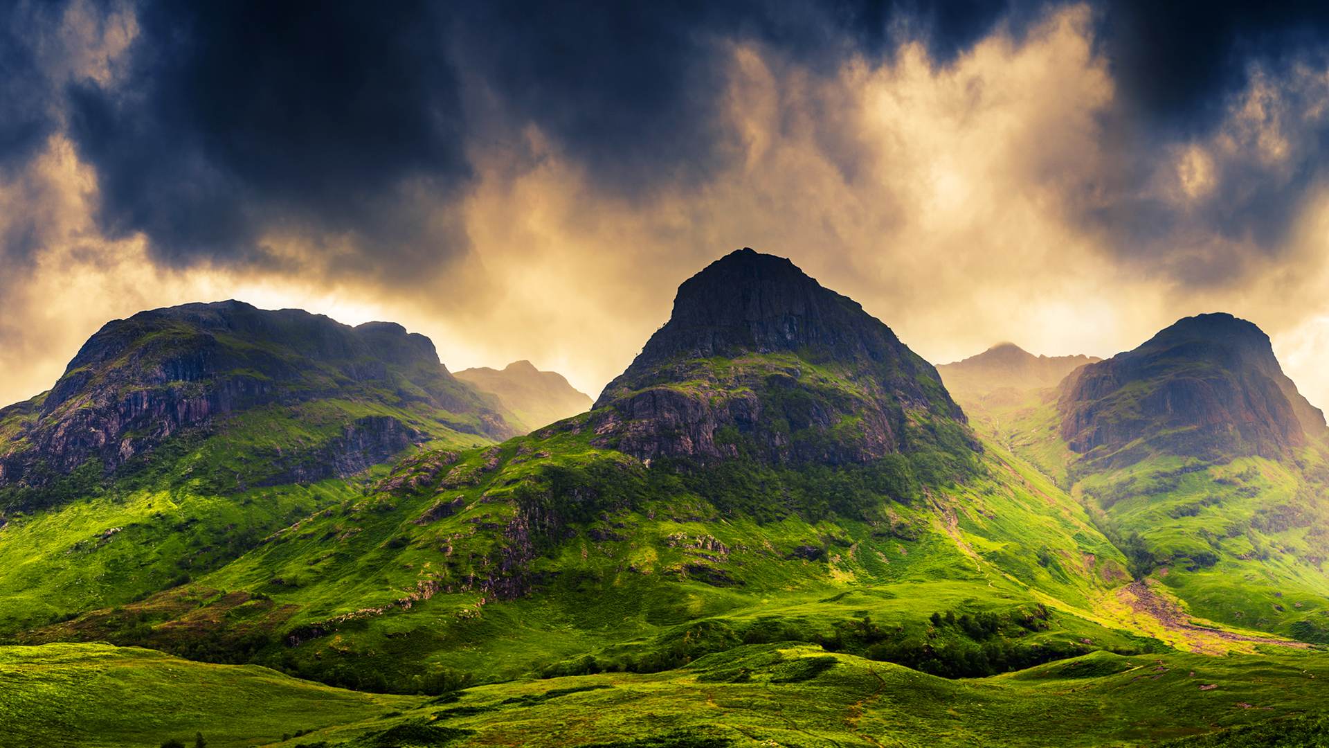 Three Sisters Scotland - HD Wallpaper 