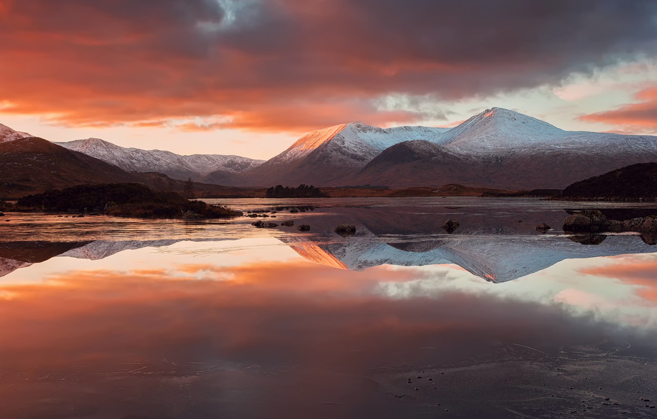 Photo Wallpaper Clouds, Reflection, Mountains, Lake, - Scotland - HD Wallpaper 