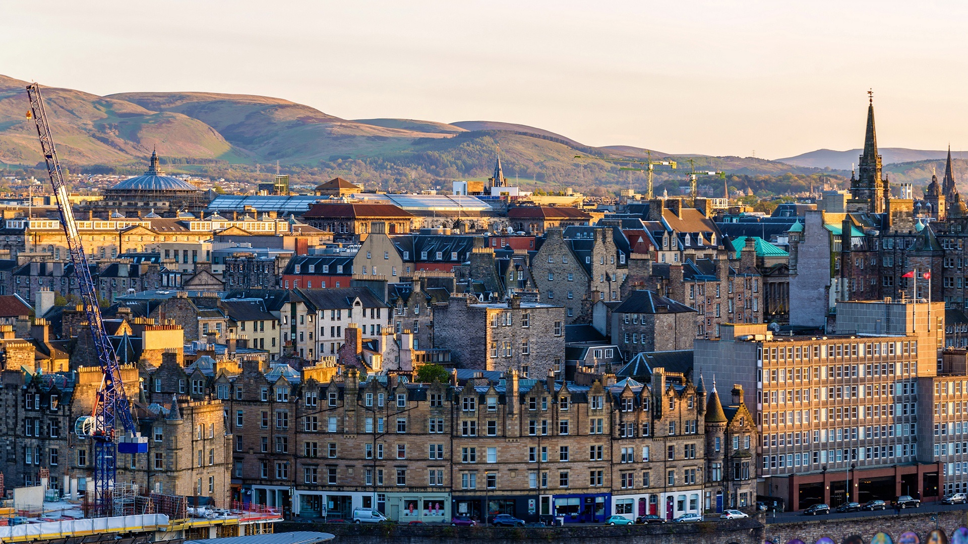 Wallpaper Scotland, Edinburgh, City, Mountains - Scotland City - HD Wallpaper 