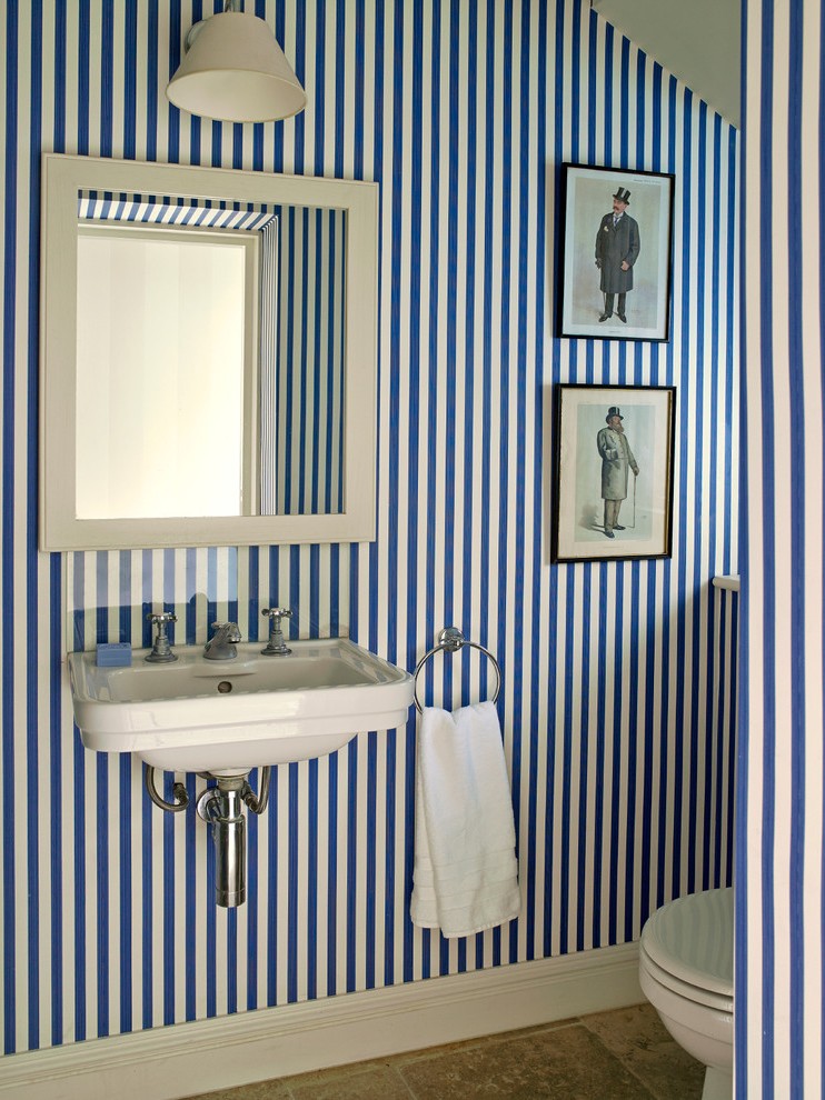 London Blue Yellow Wallpaper With Contemporary Towel - Bathroom - HD Wallpaper 