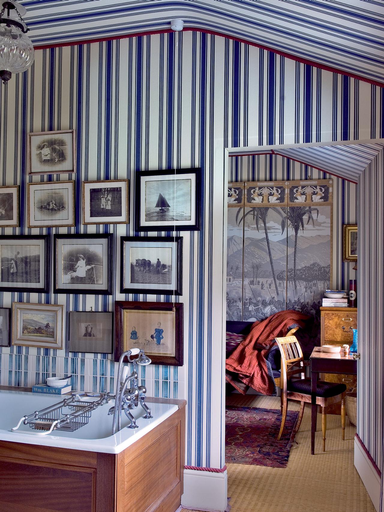 Sophisticated White Bathrooms Bathroom With Gallery - Bathroom - HD Wallpaper 