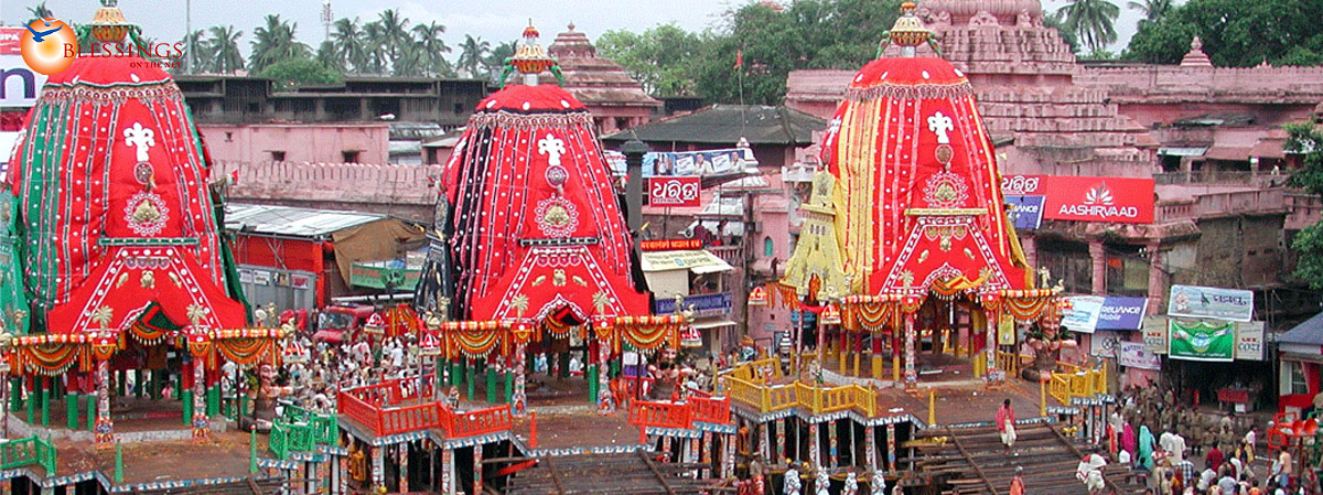 Temple - Rainy Season Festival In India - HD Wallpaper 