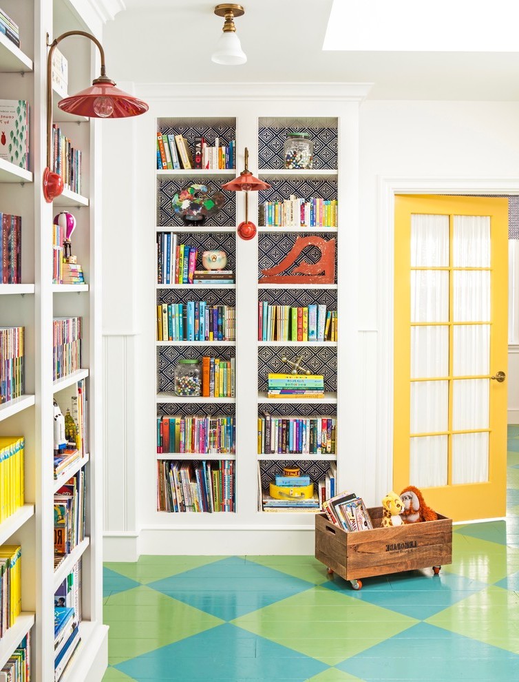 Los Angeles Bright Yellow Wallpaper With Farmhouse - Bookcase - HD Wallpaper 