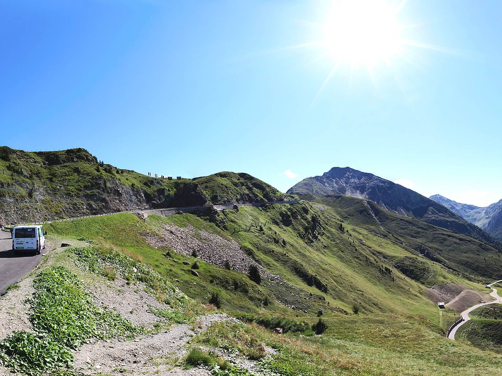 Summit - HD Wallpaper 