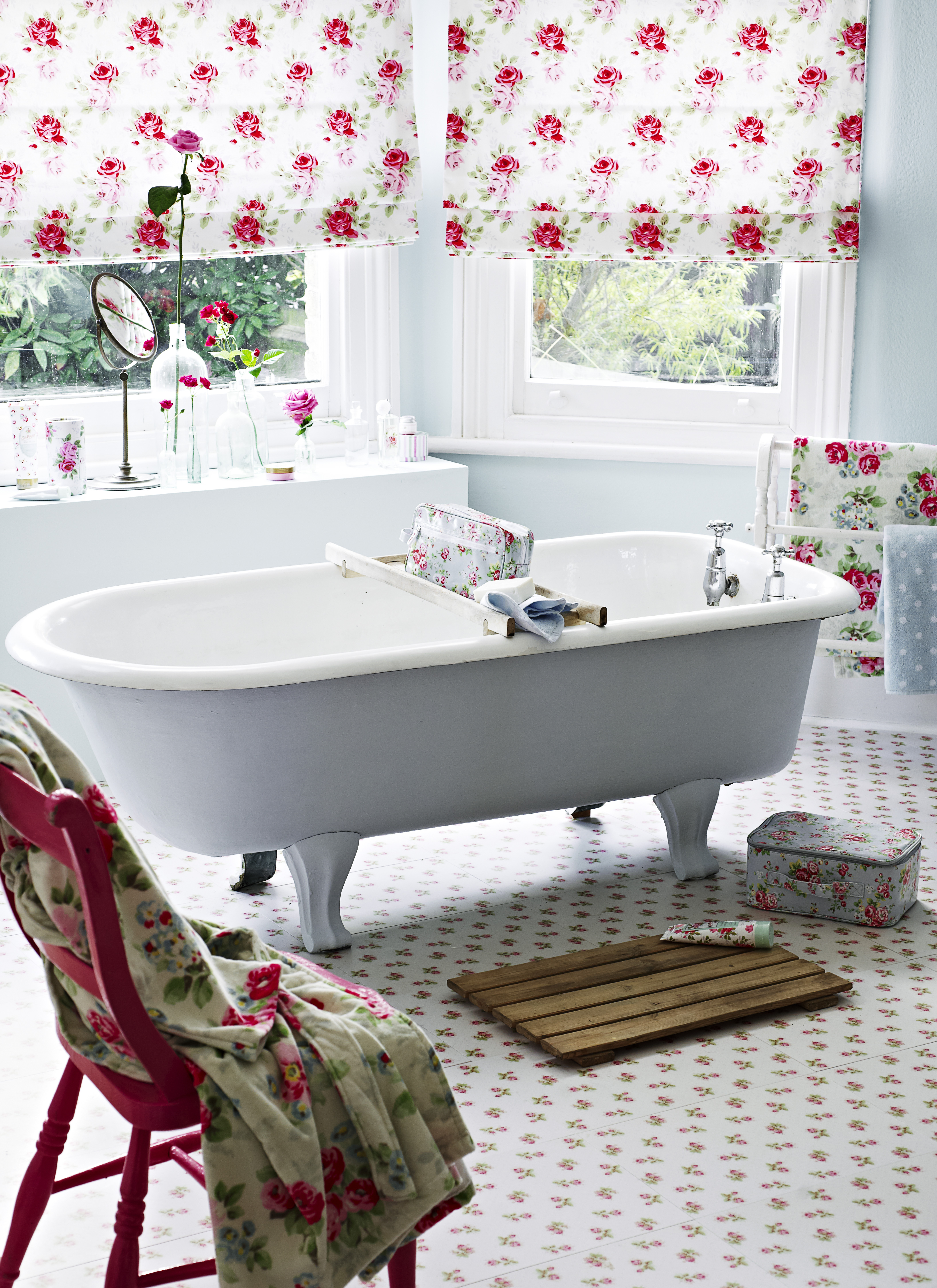 Shabby Bathroom Idea - HD Wallpaper 