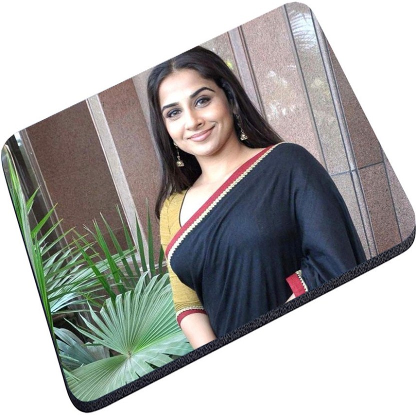 Vidya Balan In Black Saree - HD Wallpaper 