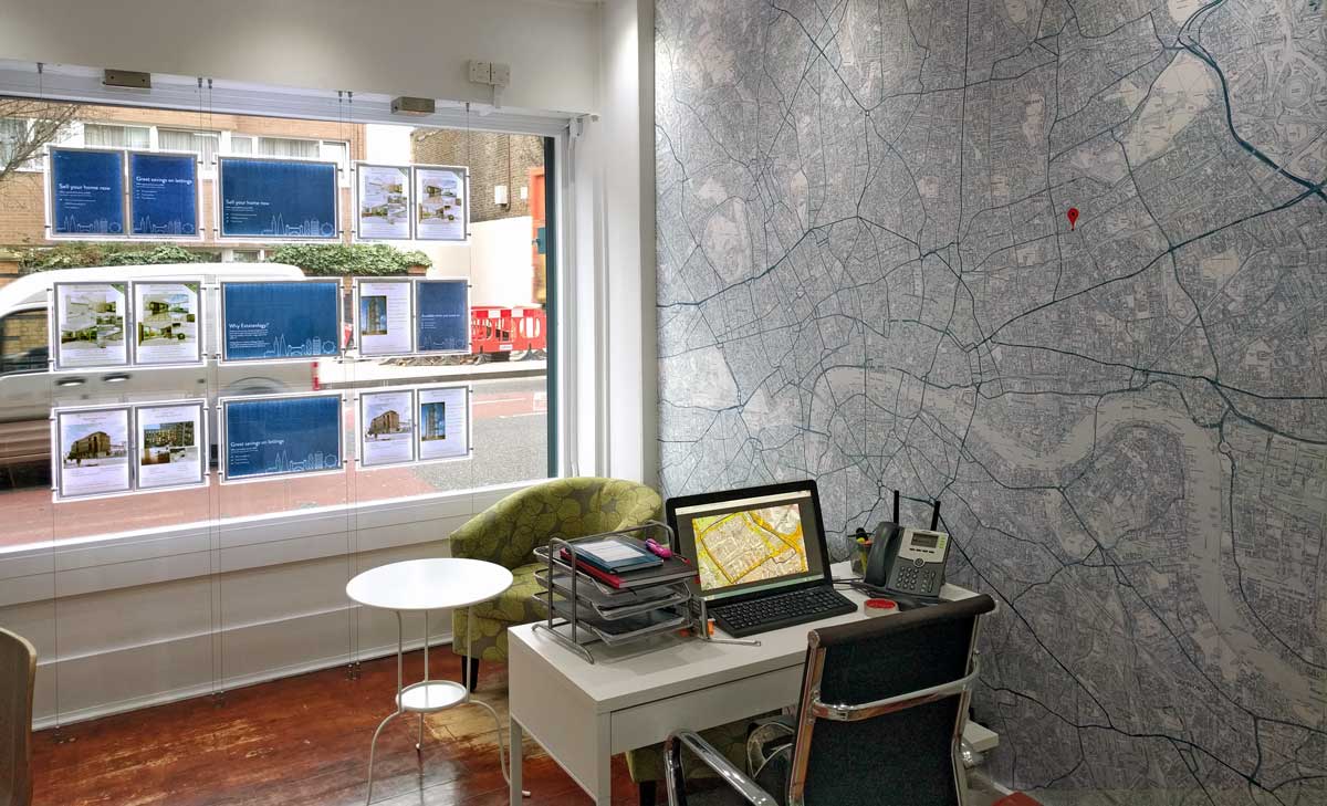 Estate Agent Office With Wallpaper Map - Interior Design - HD Wallpaper 