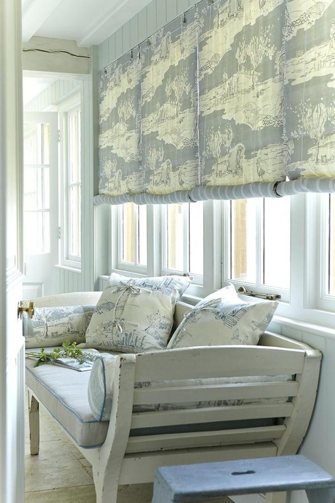 A Shot Of Hallway With Four Matching Swedish Blinds - Make A Swedish Blind - HD Wallpaper 