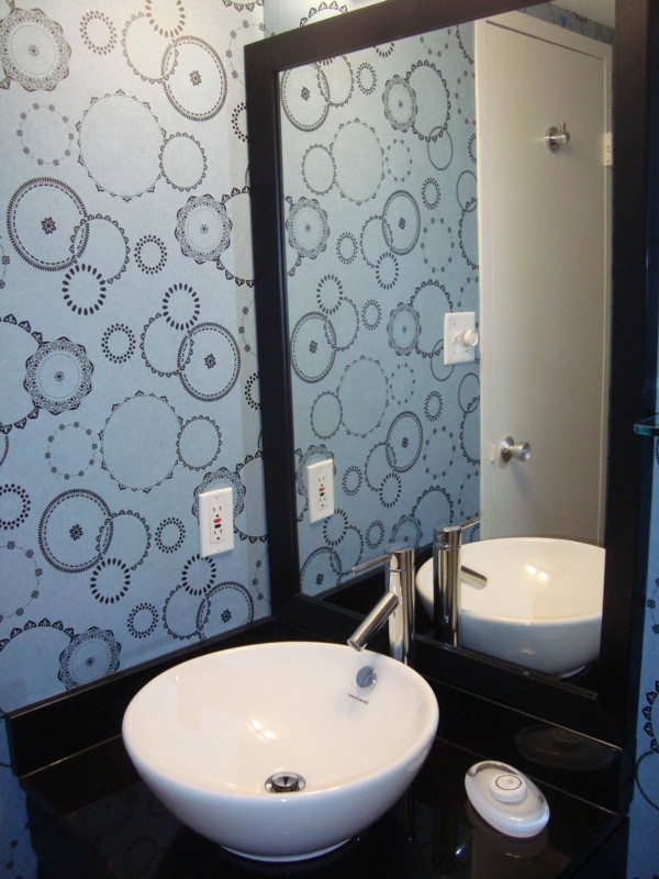 Wet Room Wallpaper Bathroom Matching Wallpaper - Wallpaper - HD Wallpaper 