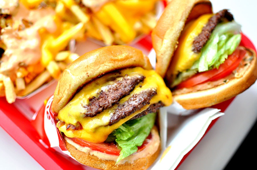 Burger In N Out - HD Wallpaper 
