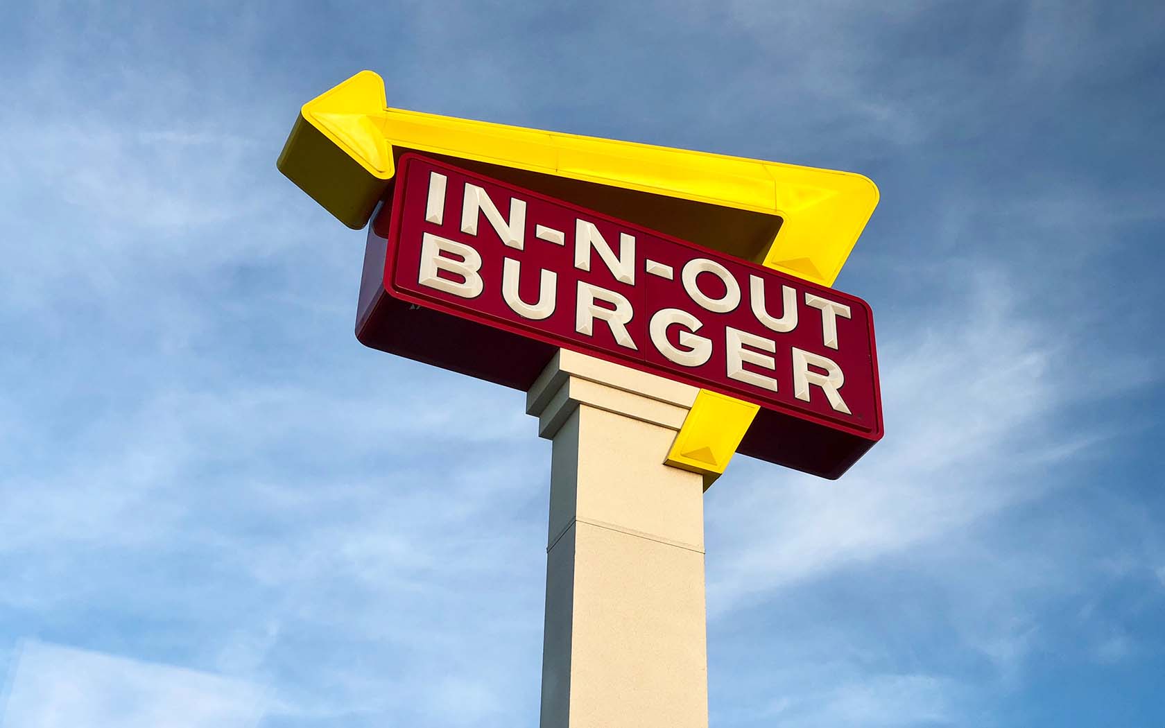 Street Sign - HD Wallpaper 