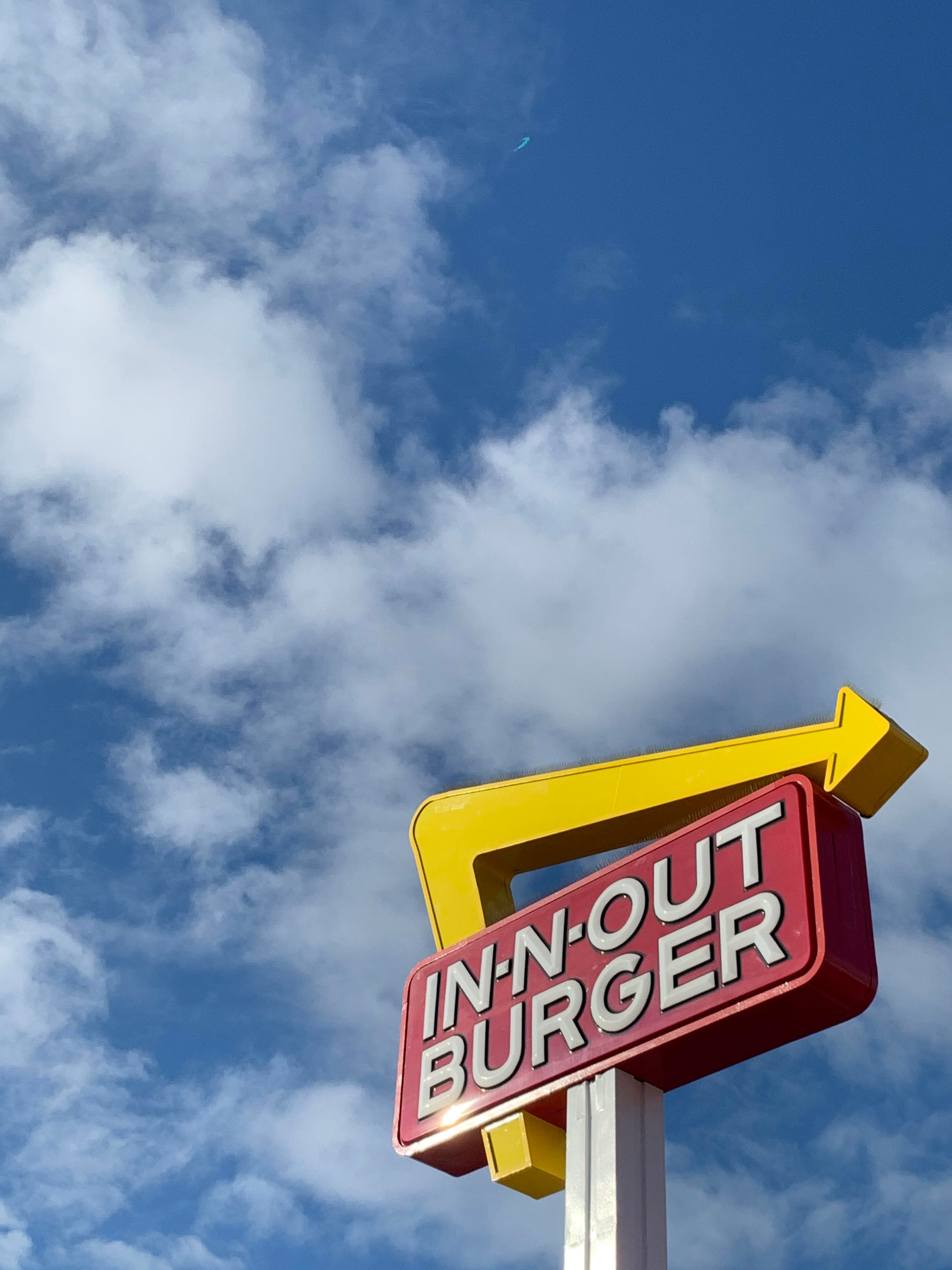 Photograph Of Heaven Before Heaven Wallpaper - Street Sign - HD Wallpaper 