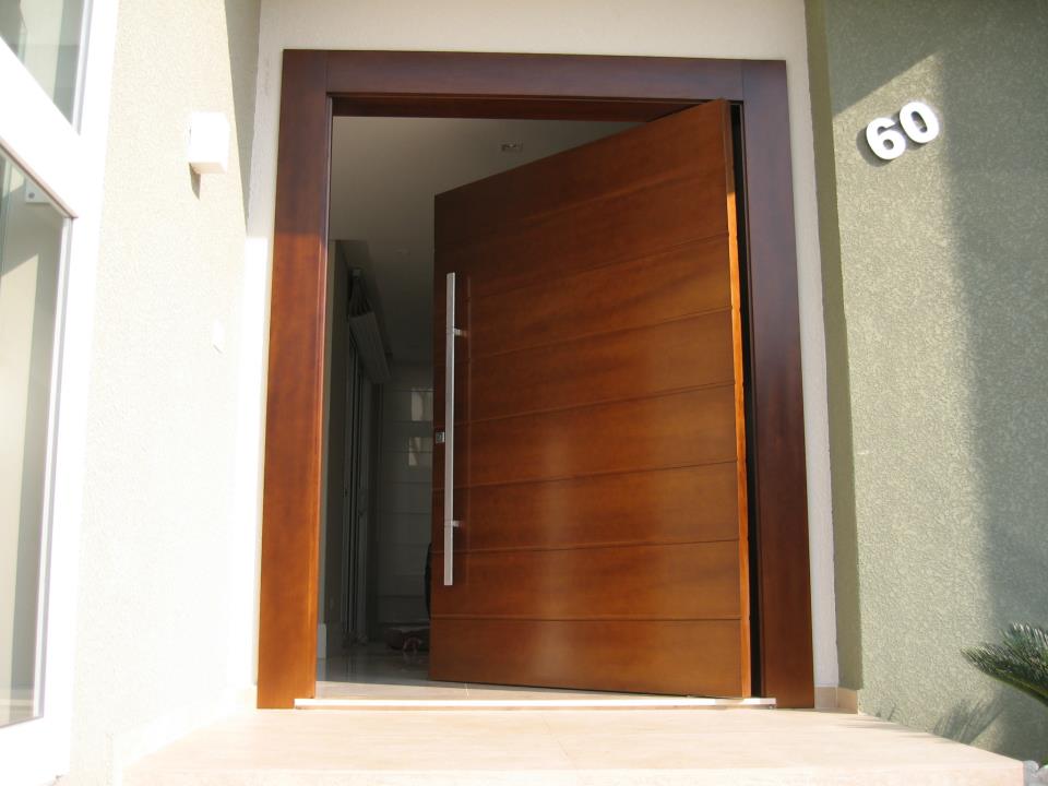 Porta Pivotante Com Vidro - HD Wallpaper 