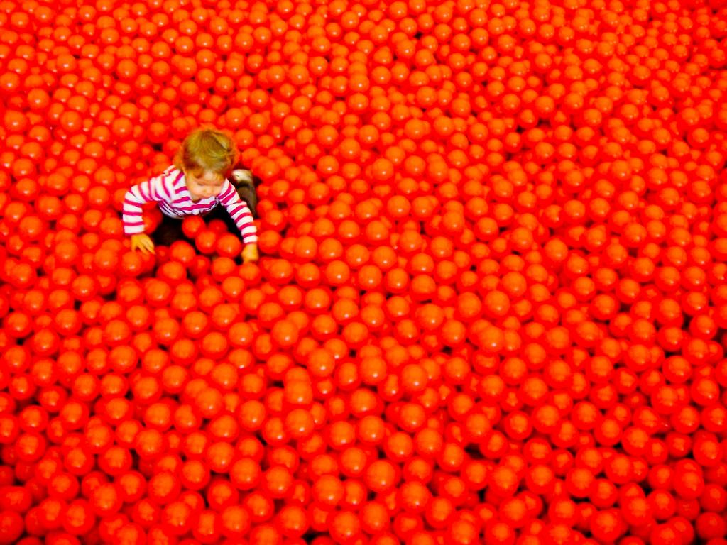 Wallpaper Bolinhas - Blood Orange - HD Wallpaper 